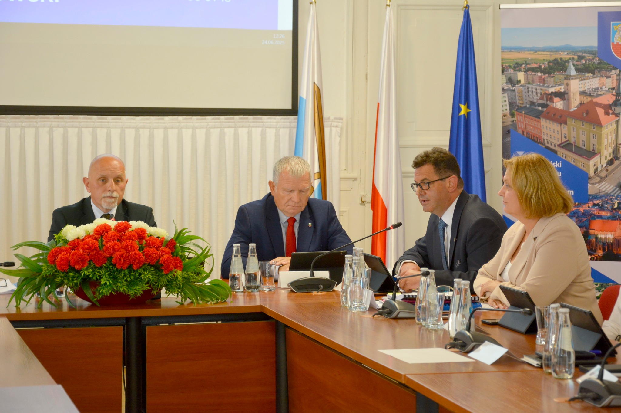 Burmistrz gminy Strzegom z absolutorium i wotum zaufania [FOTO] 