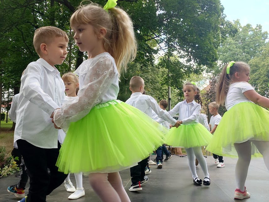 Przedszkolaki powróciły do odnowionego Zielonego Zakątka  