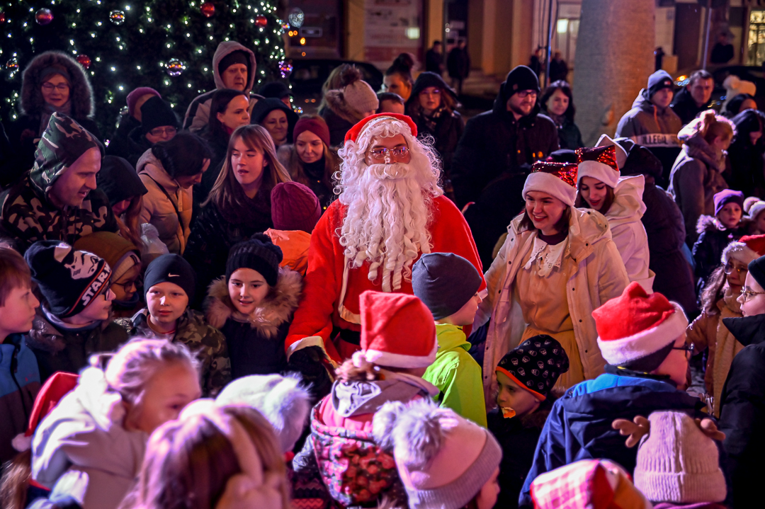 Magia nadchodzących świąt zawita niebawem do Strzegomia [FOTO] 
