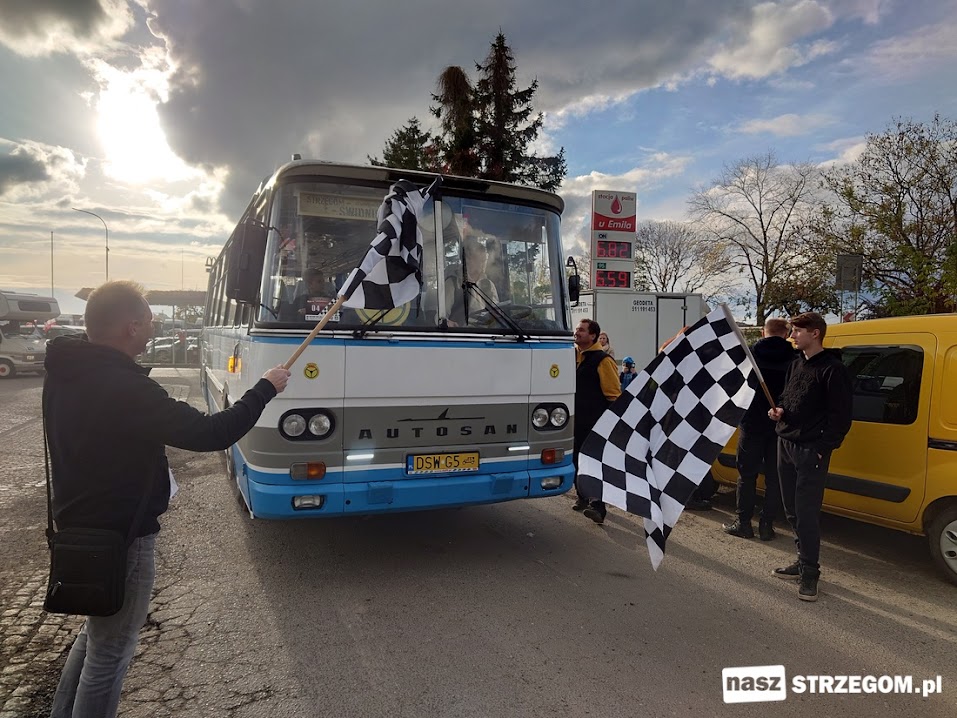 Lokalni motomaniacy zorganizowali historyczny przerajd z okazji 11 listopada! [FOTO] 
