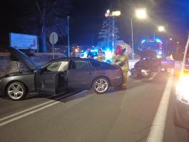 Zderzenie dwóch pojazdów przy ul. Legnickiej [FOTO]